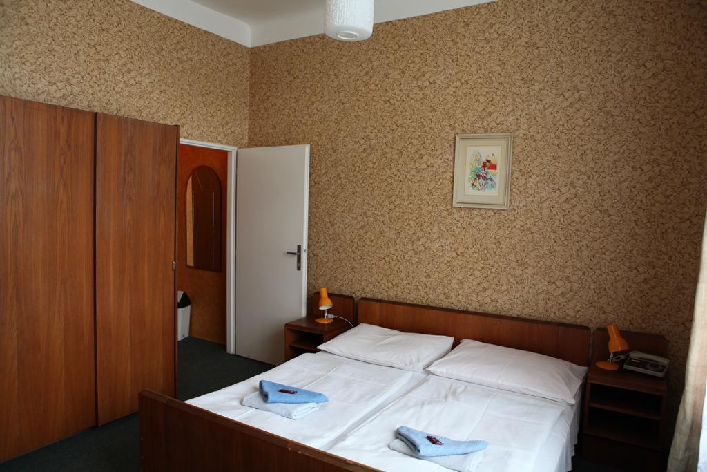 פראג Hotel Michle מראה חיצוני תמונה